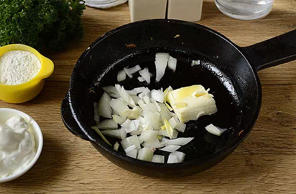 гречаники с фаршем в сметанном соусе рецепт фото 6